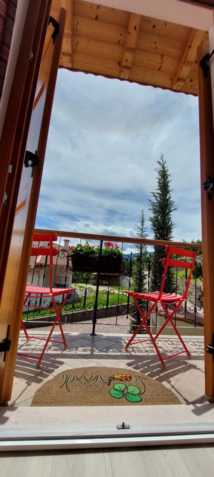 Horse House Bed & Breakfast Romallo Exterior photo