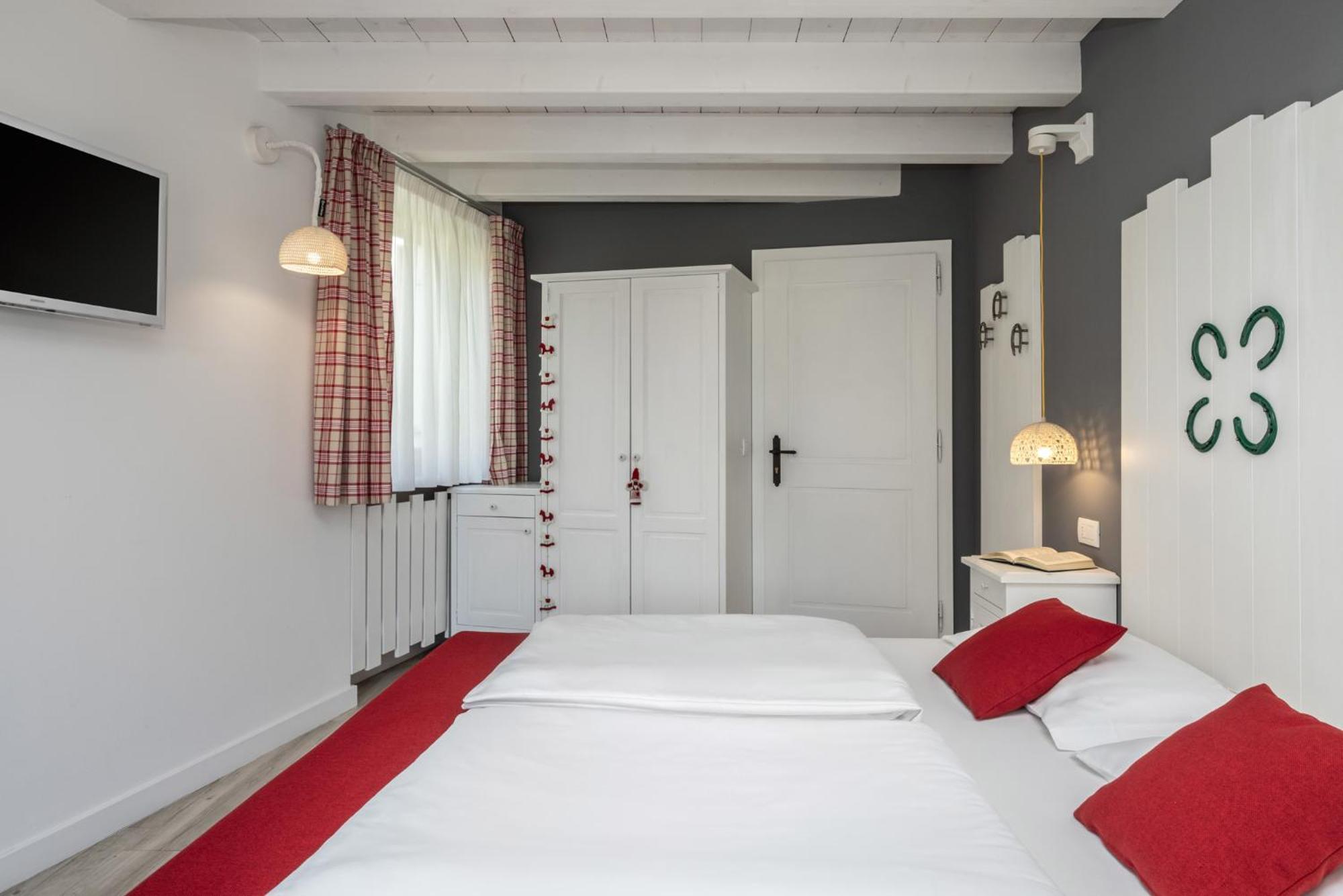 Horse House Bed & Breakfast Romallo Exterior photo