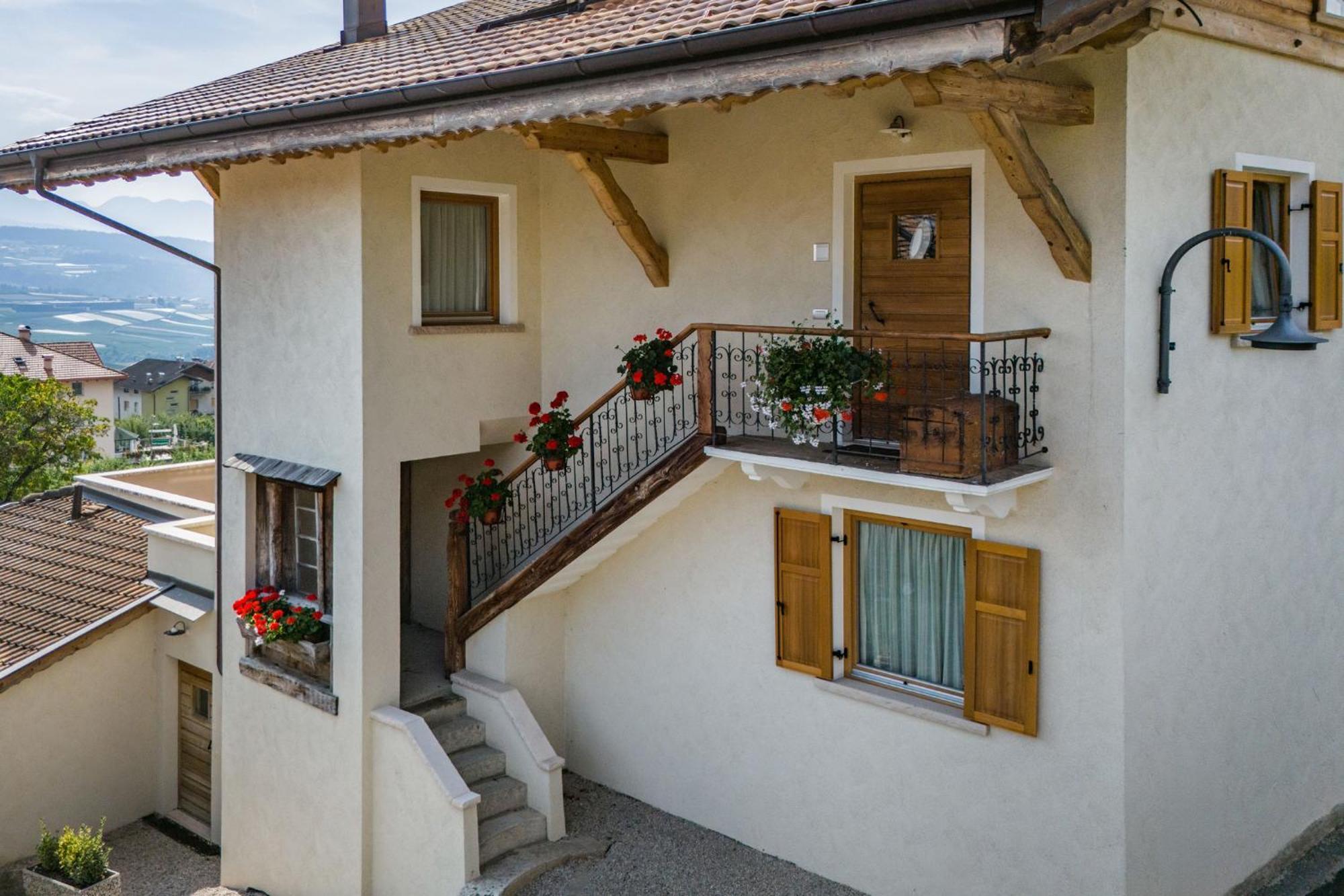 Horse House Bed & Breakfast Romallo Exterior photo